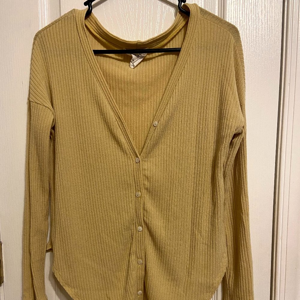 DressUp-Button Down Sweater
